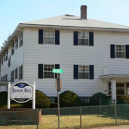 Brookside House Hotel Quincy Bagian luar foto