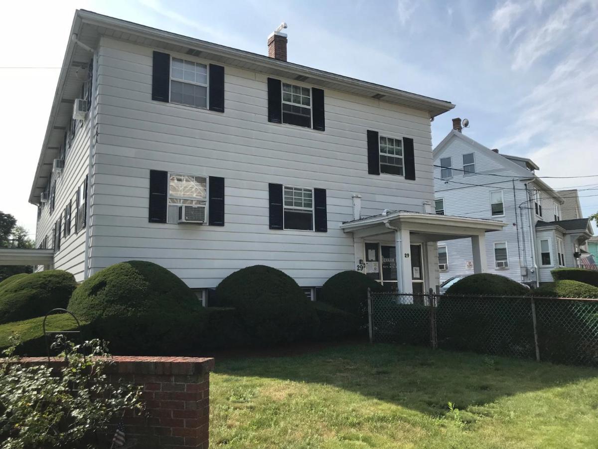 Brookside House Hotel Quincy Bagian luar foto