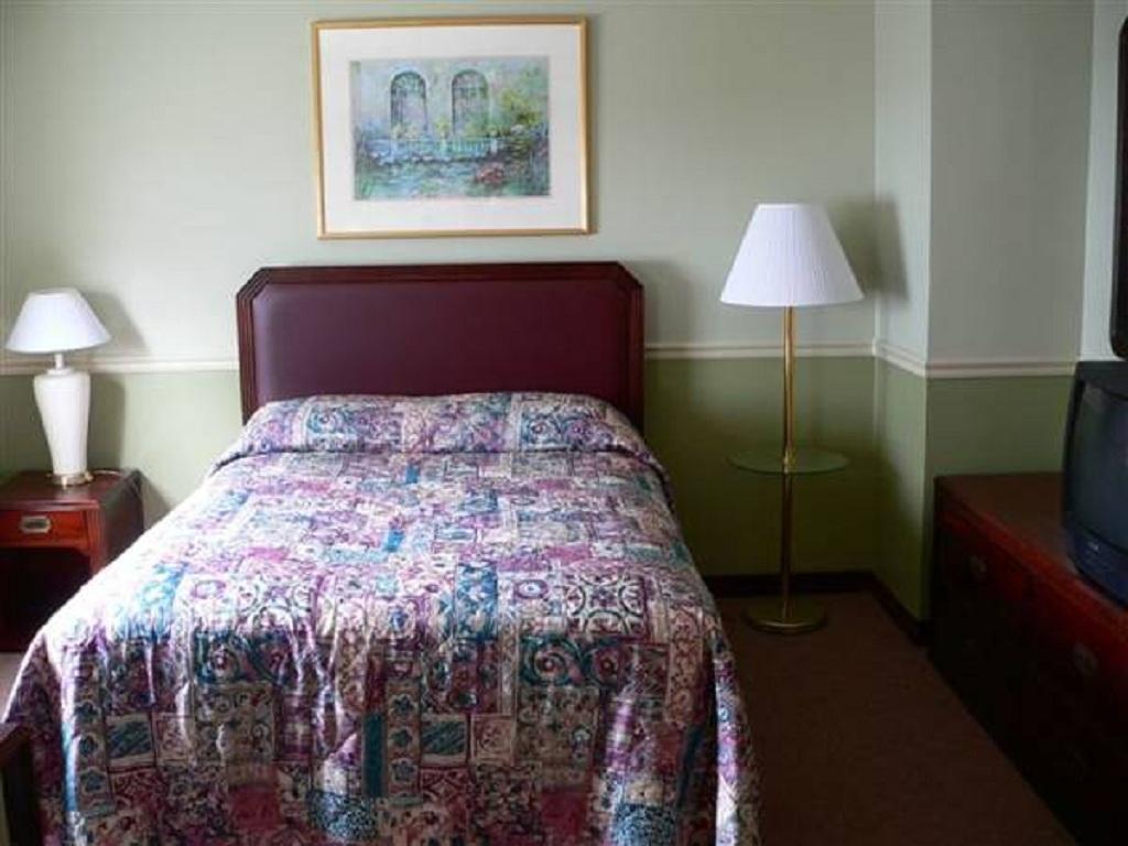 Brookside House Hotel Quincy Bagian luar foto