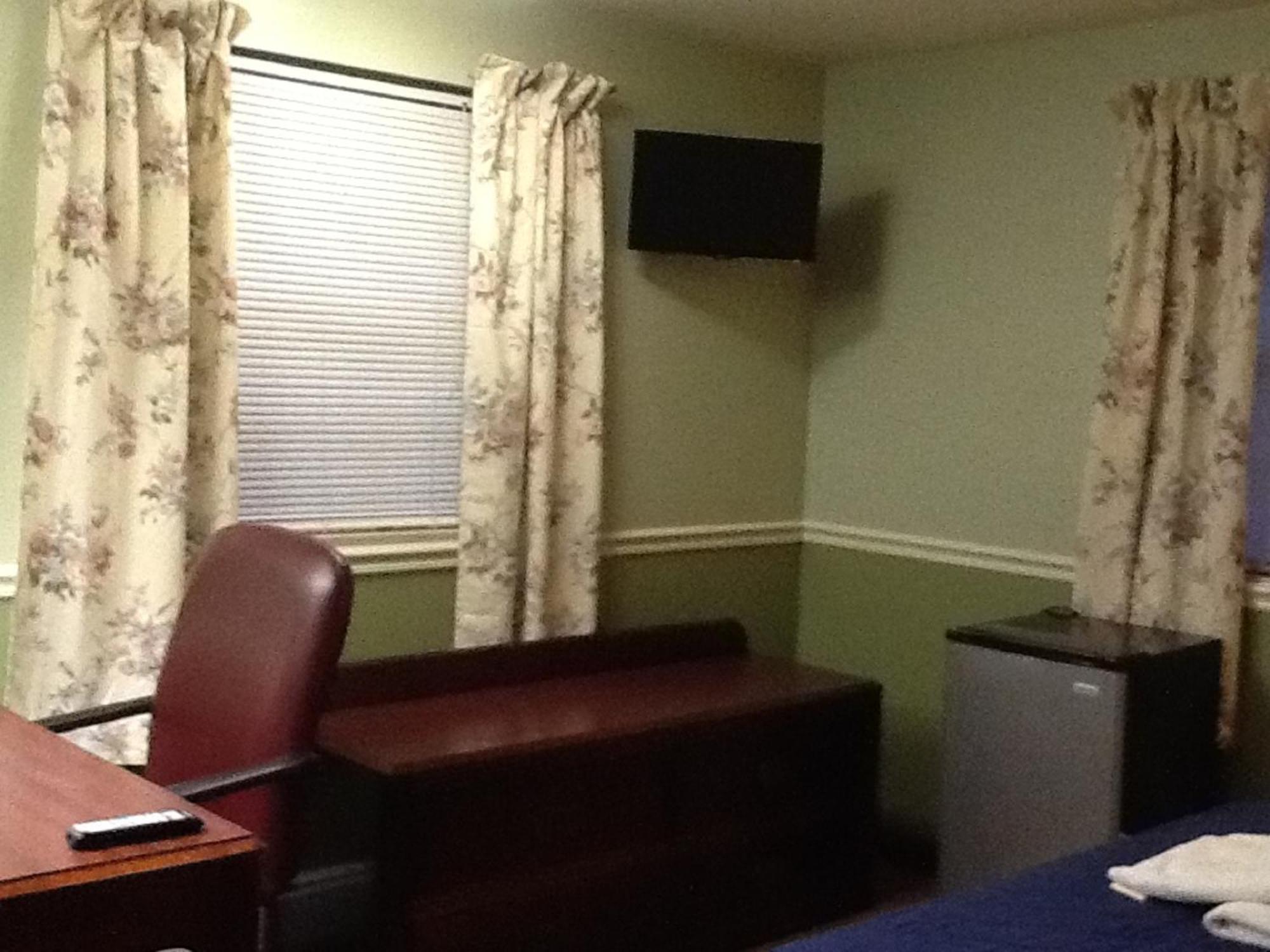 Brookside House Hotel Quincy Bagian luar foto