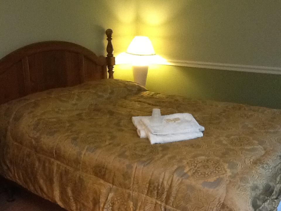 Brookside House Hotel Quincy Bagian luar foto